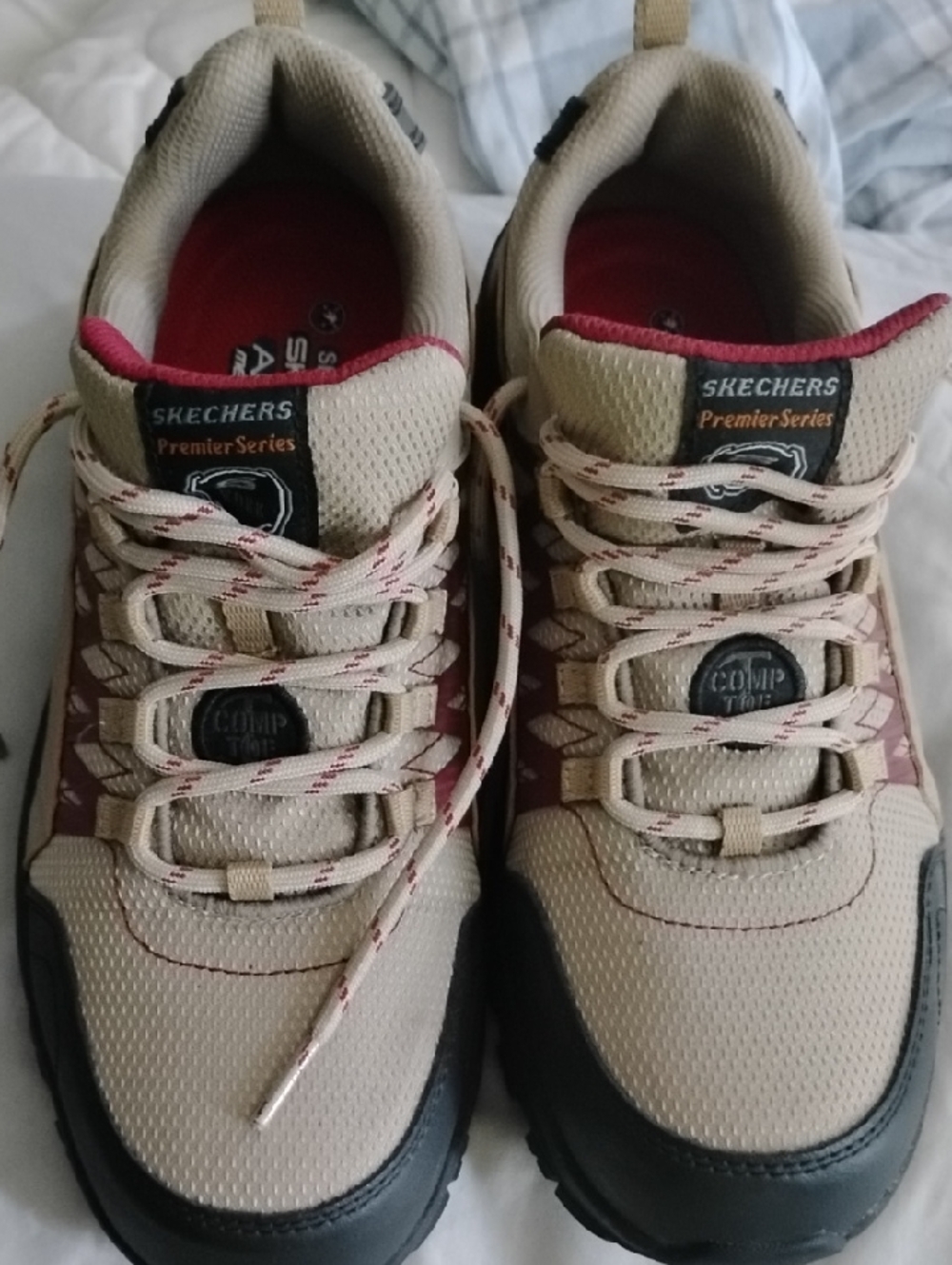 Skechers Premiere Series Size 8